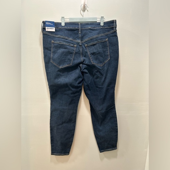 NWT Old Navy High Rise Rockstar Super Skinny Jeans. Size 20. - Picture 5 of 10